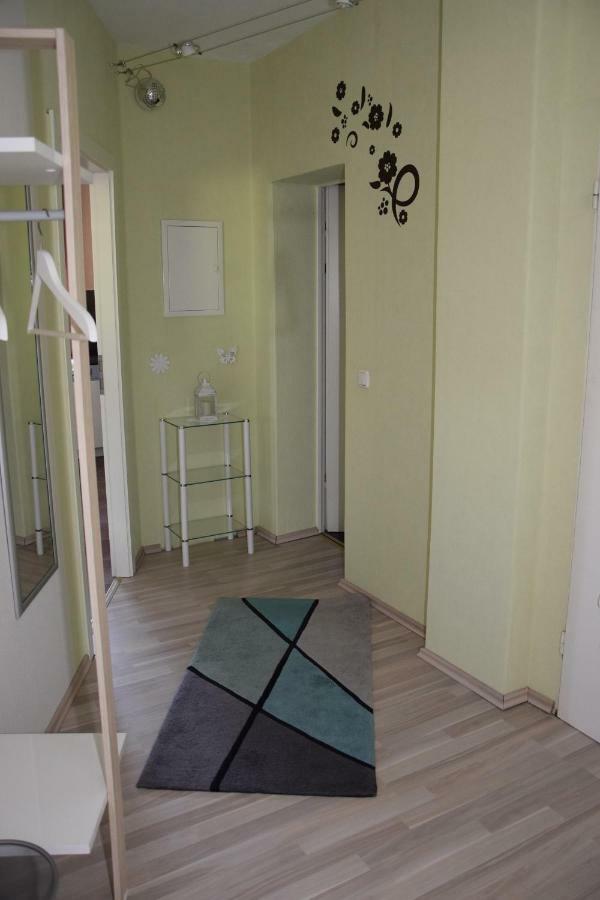Moderne und sehr gemütliche Ferienwohnung Wattenbach Exterior foto